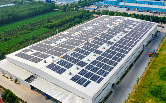 Construção de estruturas de aço portadoras para uso industrial, comercial e residencial