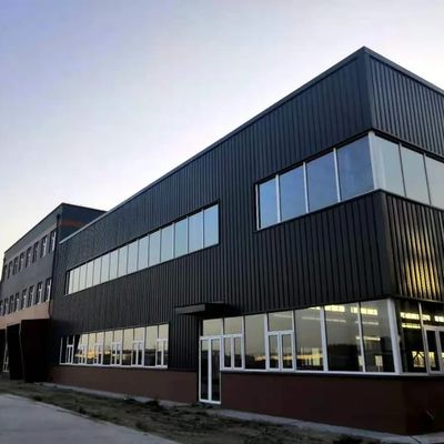 Edifícios pré-fabricados de estruturas de aço de vários andares, pintados ou galvanizados