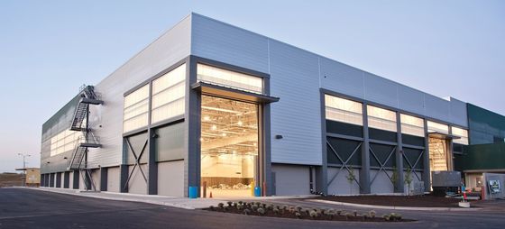 Edifícios comerciais pré-fabricados de metal Construção de edifícios de aço leve