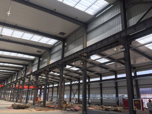 Construção de estruturas de aço personalizadas com isolamento de EPS / lã de vidro e 5-28mm