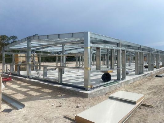 Estruturas de aço galvanizadas de alta resistência à corrosão por imersão a quente
