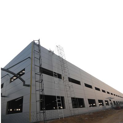 Estruturas de aço de alta resistência e de trabalho pesado