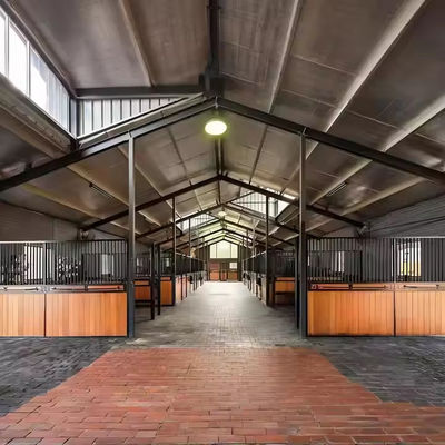 Casa de criação de cabras de qualidade agrícola Corral de cavalos pré-fabricado Estrutura de aço galvanizado Edifício pré-fabricado de aço