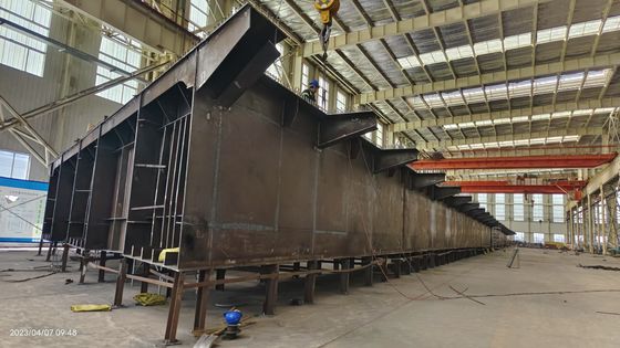 Ponte de vigas de aço personalizada de alta resistência para projetos ferroviários de rodovias