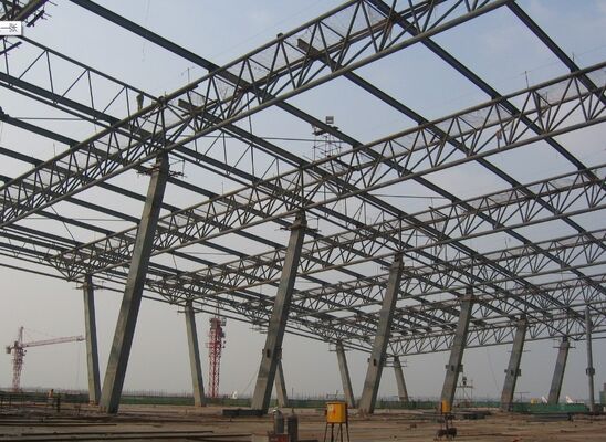 Edifício de Truss de aço industrial Q355B Truss de telhado soldado Estrutura do quadro Construção para oficina de fábrica